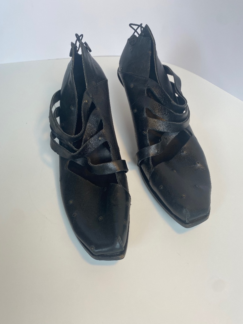 Vintage CYDWOQ Black Leather Sculptural Heels • Size 39